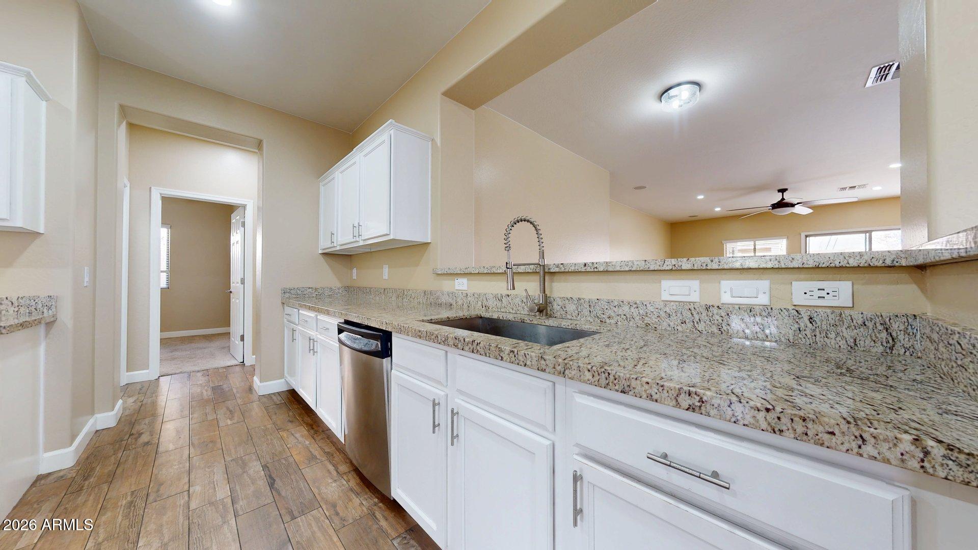 19392 W Washington Street