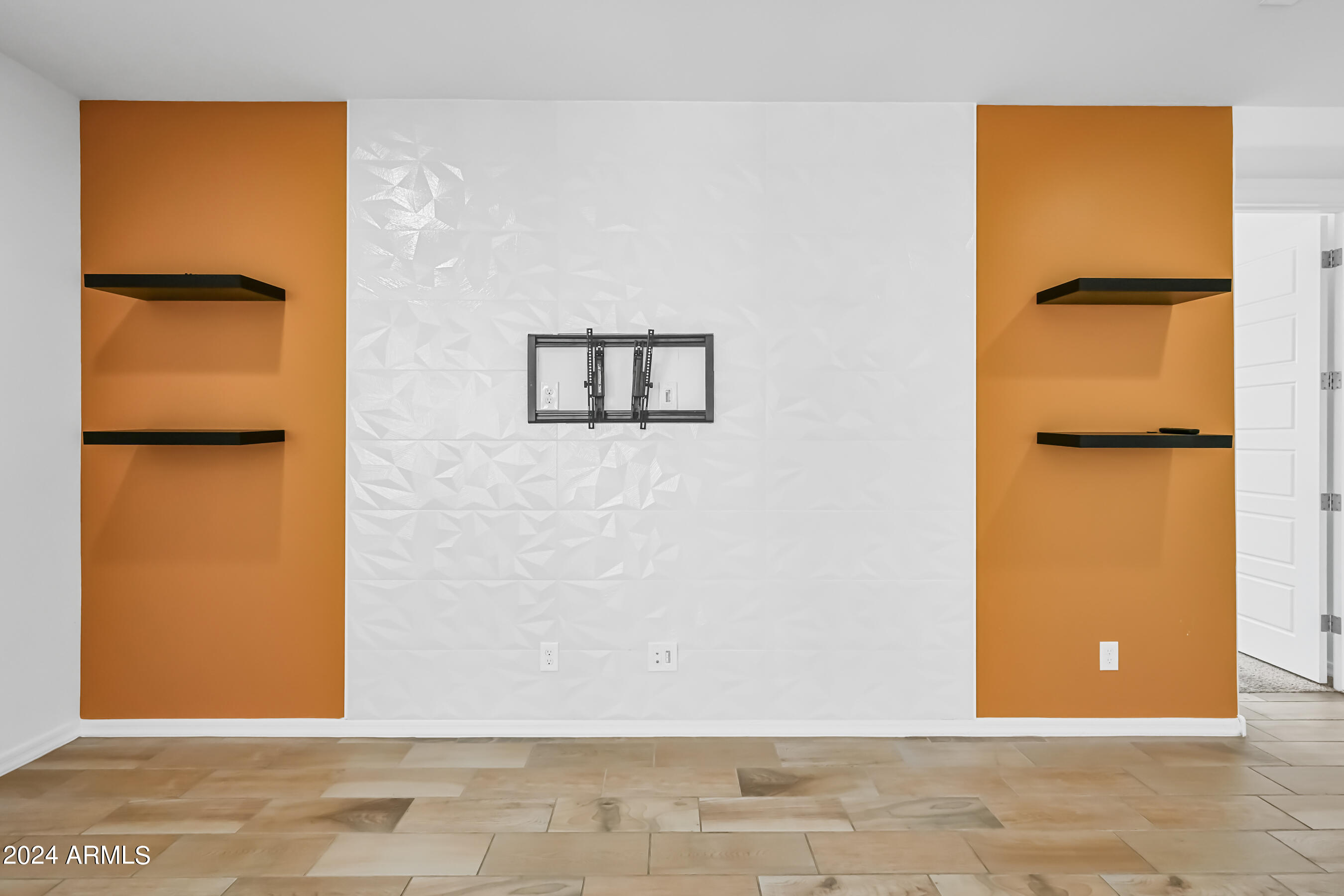 14049 W Desert Hollow Drive