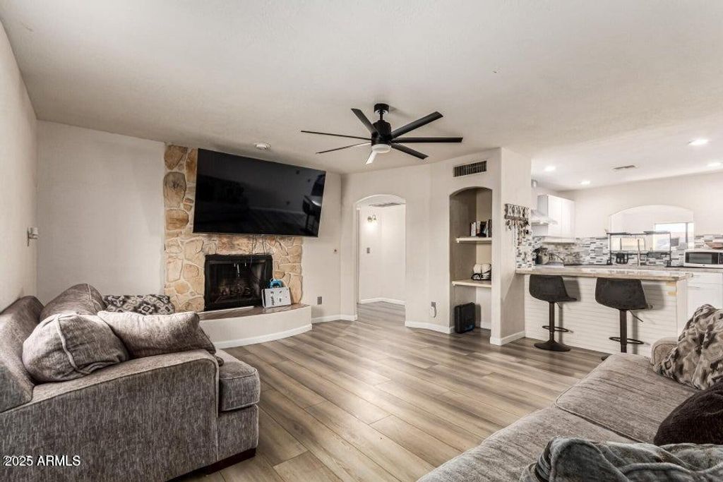 Photo of 677 W 22nd Avenue, Apache Junction, AZ 85120 (MLS # 6987188)