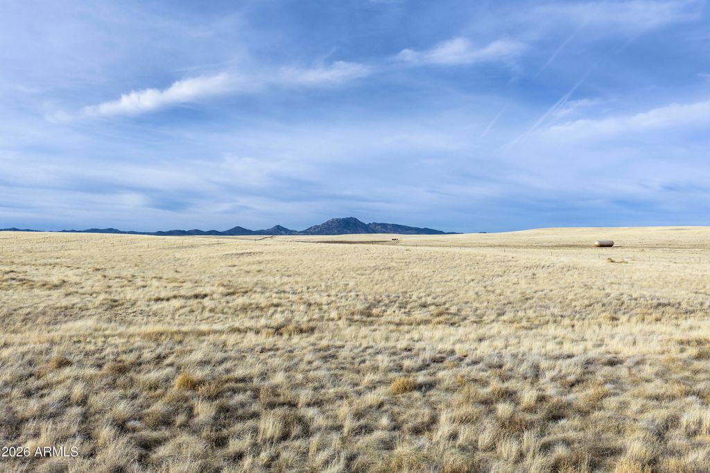 Photo of 39 E Monsoon Trail #-, Prescott Valley, AZ 86315 (MLS # 7053940)