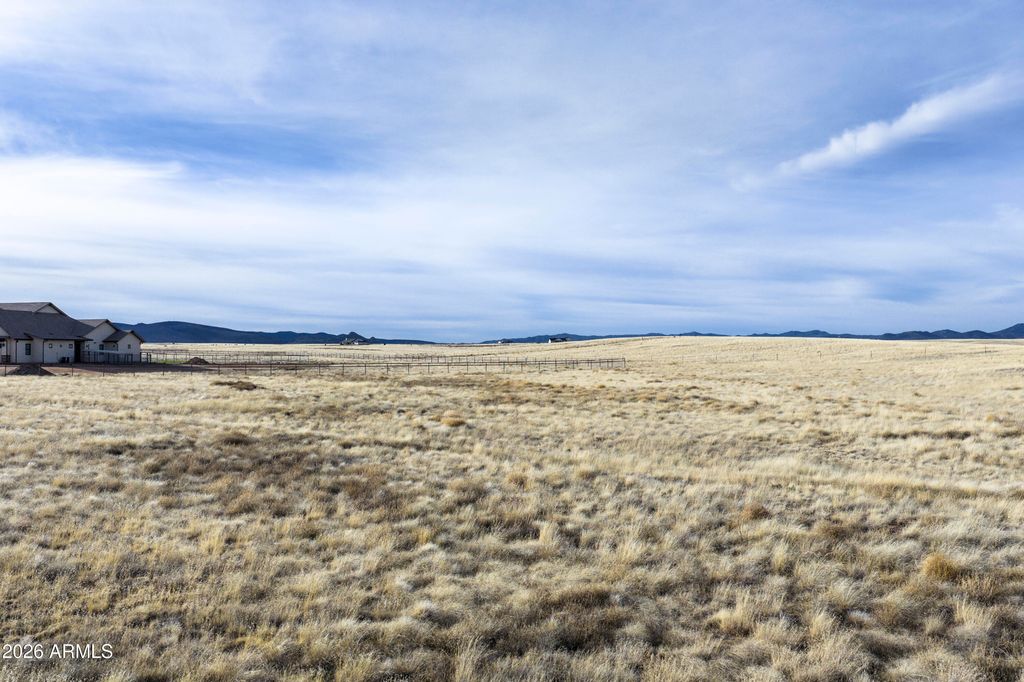 Photo of 39 E Monsoon Trail #-, Prescott Valley, AZ 86315 (MLS # 7053940)