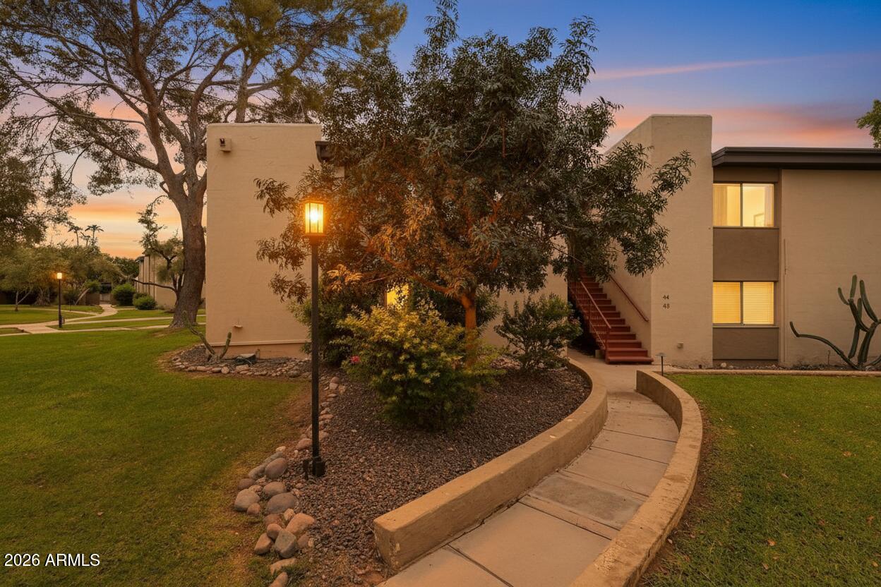 4201 E CAMELBACK Road 41