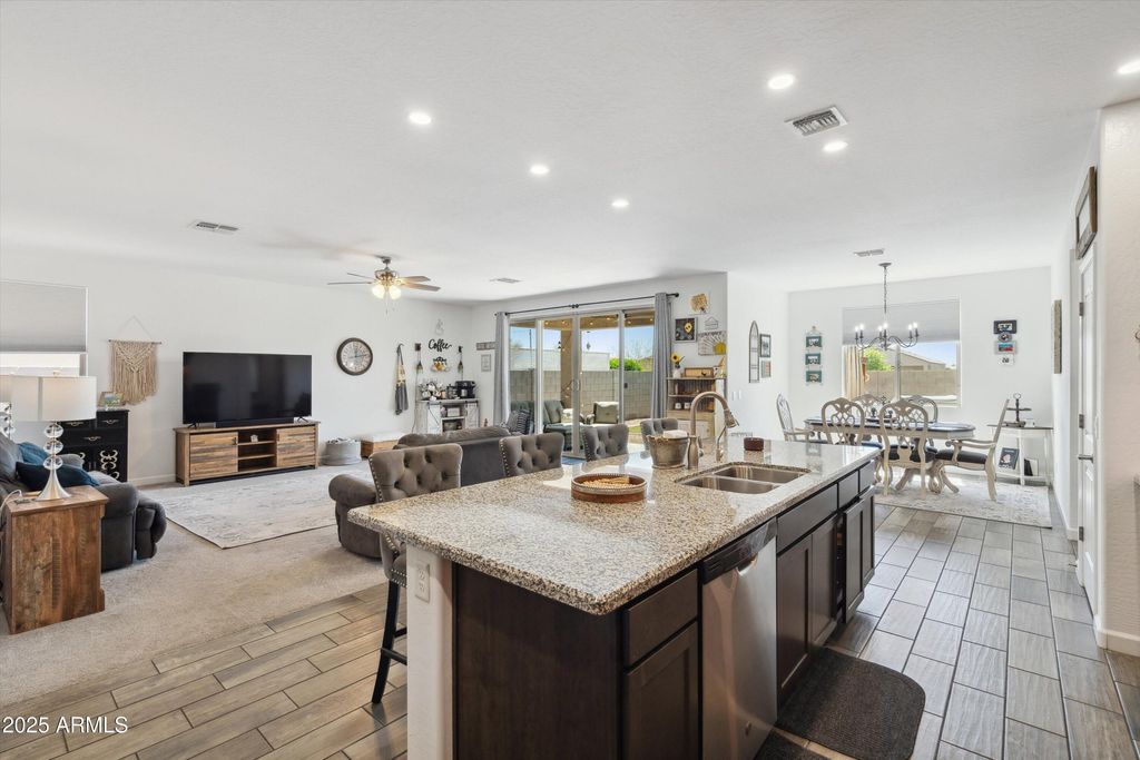 Photo of 1135 E Barrus Drive, Casa Grande, AZ 85122 (MLS # 6948642)