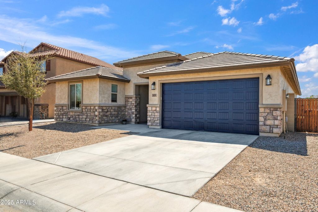 Photo of 1135 E Barrus Drive, Casa Grande, AZ 85122 (MLS # 6948642)