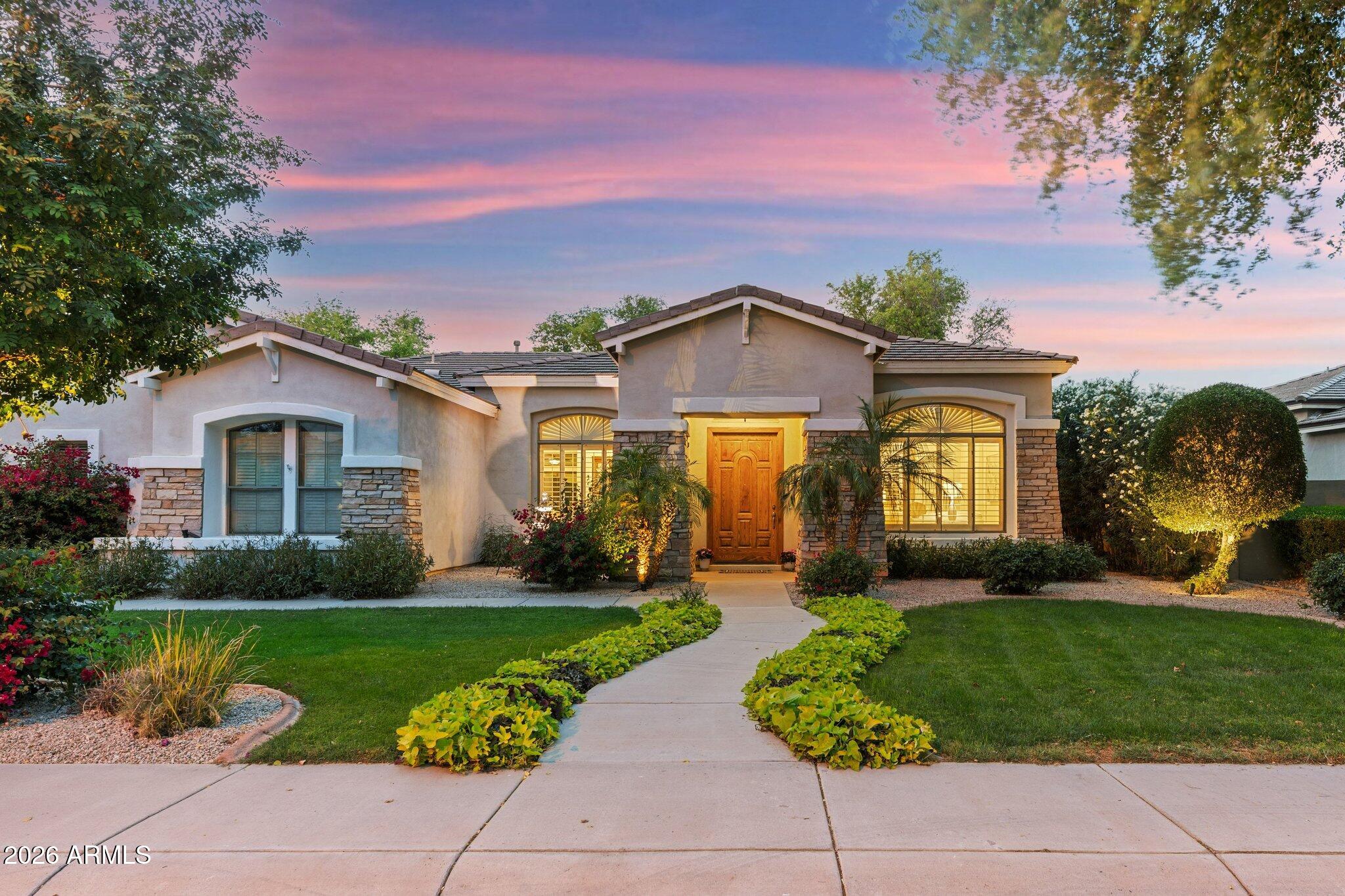 4262 E MEADOWVIEW Drive