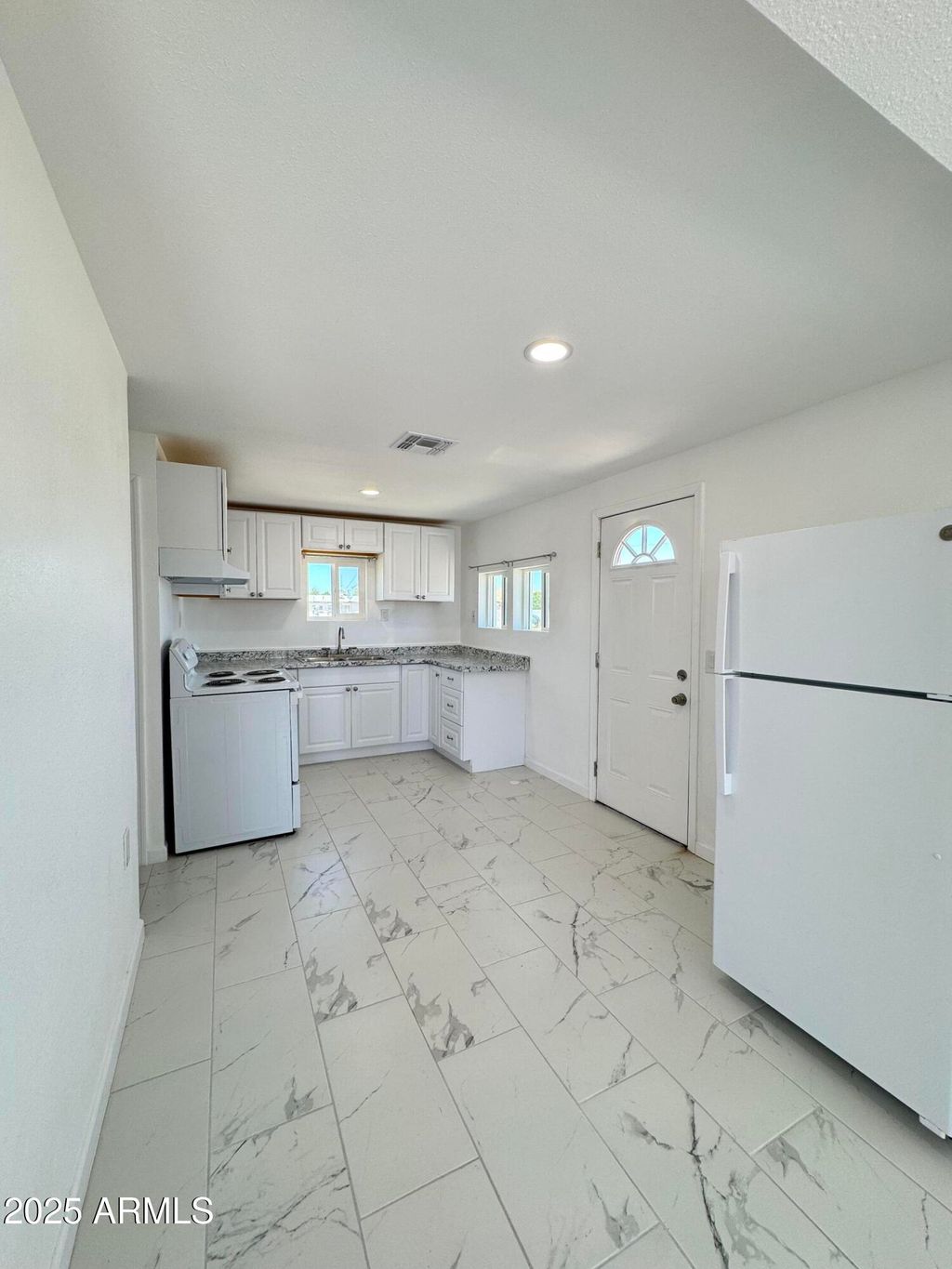 Photo of 308 E Date Avenue, Casa Grande, AZ 85122 (MLS # 6901405)