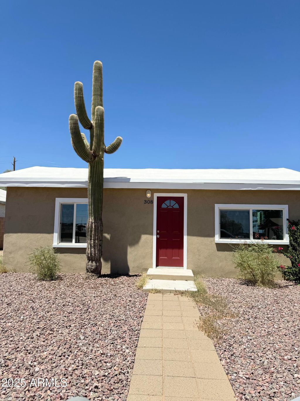 Photo of 308 E Date Avenue, Casa Grande, AZ 85122 (MLS # 6901405)