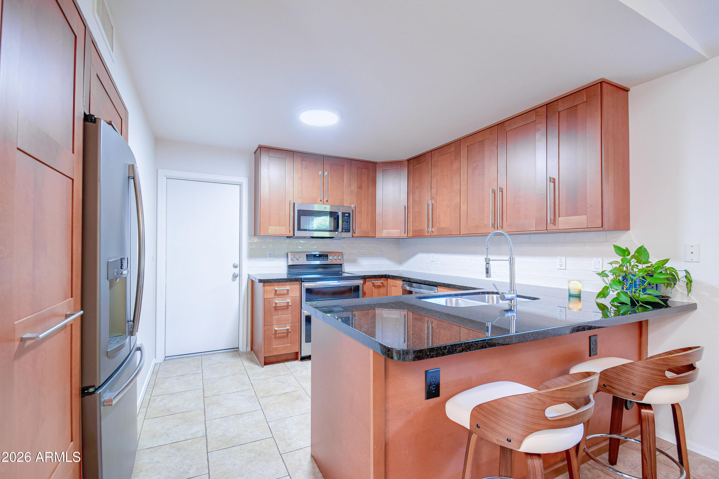 3858 E BIGHORN Avenue