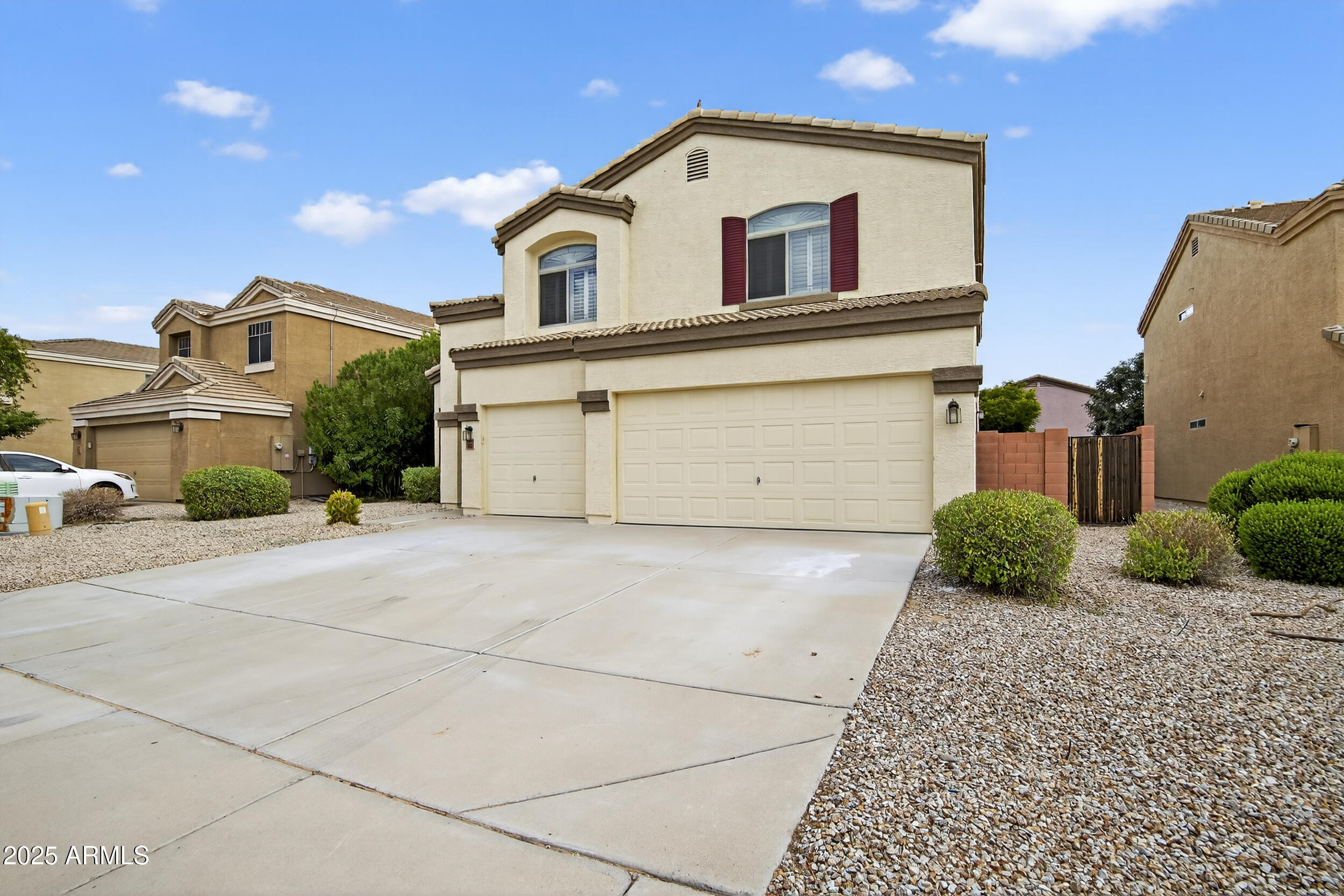 3482 W SUNSHINE BUTTE Drive