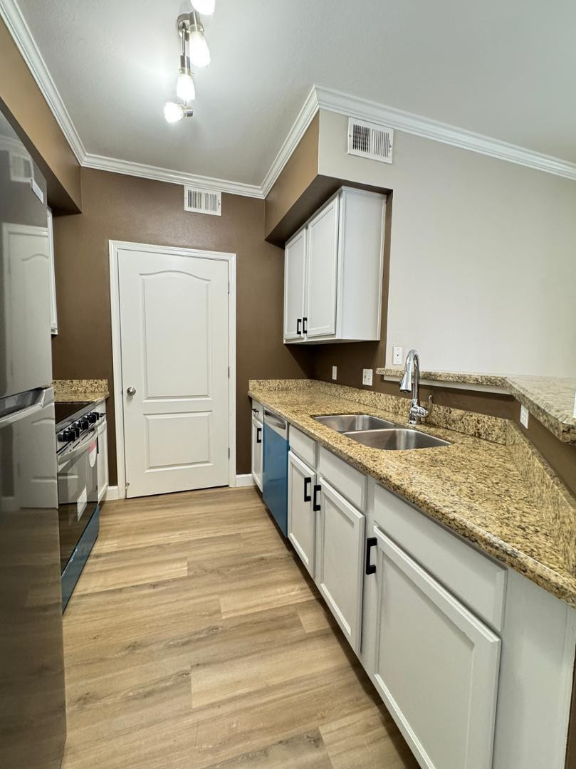 1701 E Colter Street 291