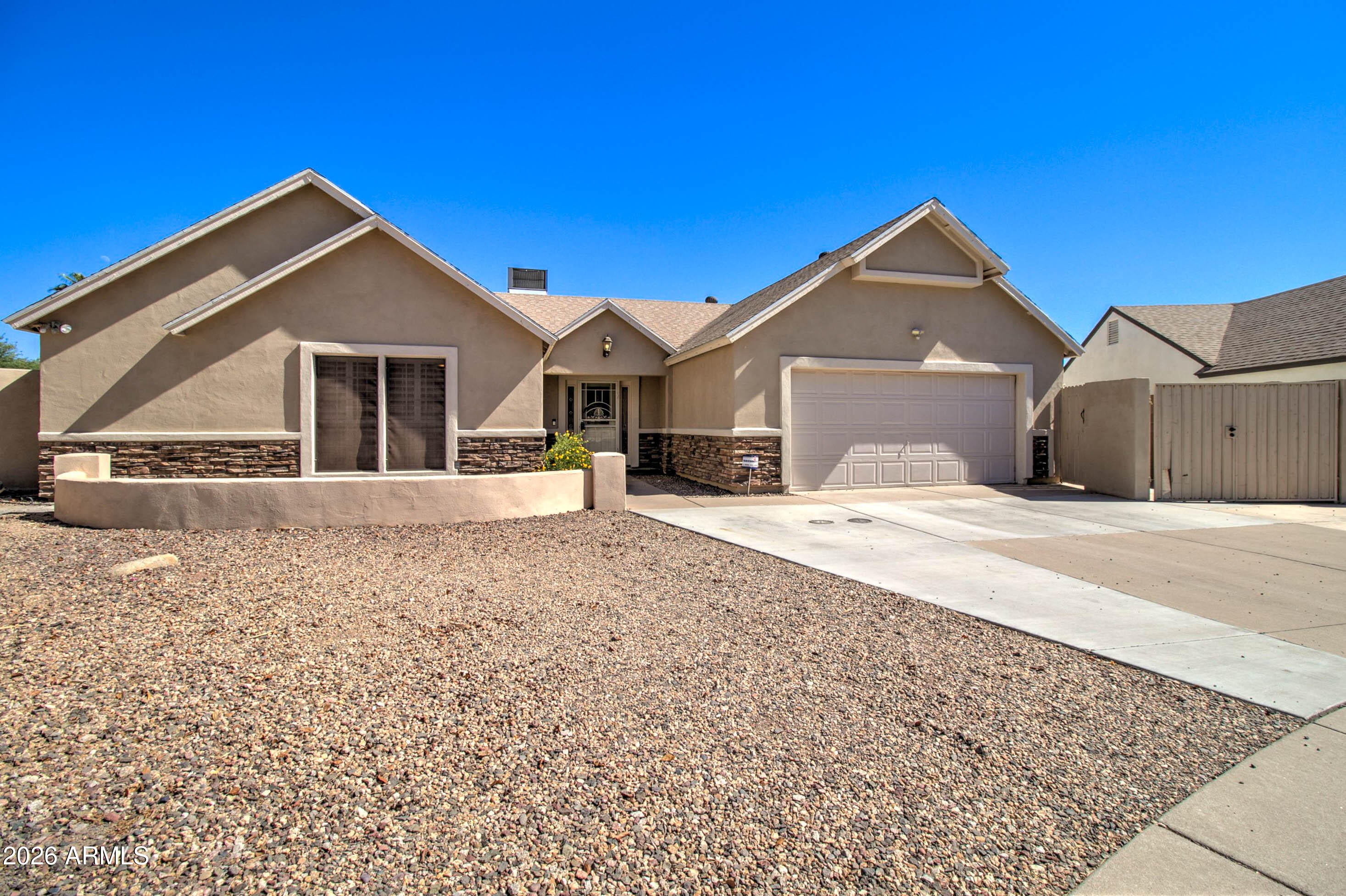 4509 E PEARCE Road