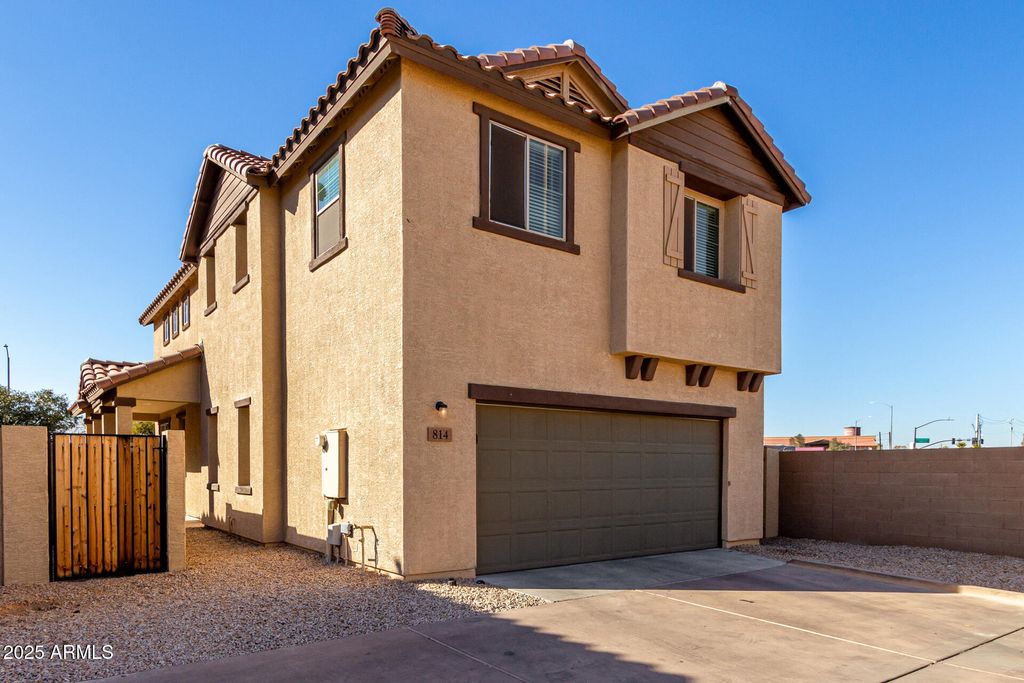 Photo of 814 E Agua Fria Lane, Avondale, AZ 85323 (MLS # 6914288)