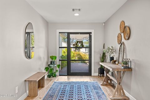 3021 N 47TH Place Phoenix AZ 85018