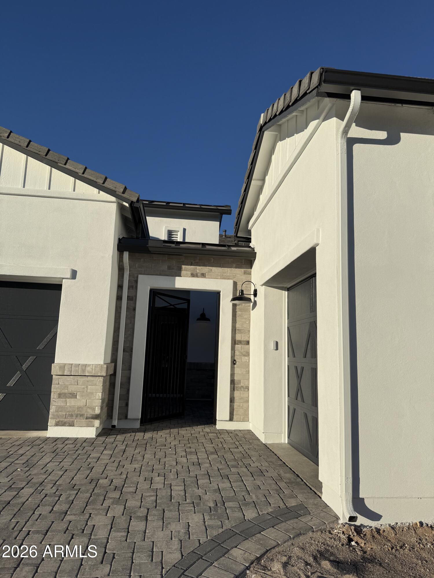 1182 E FIRESTONE Drive