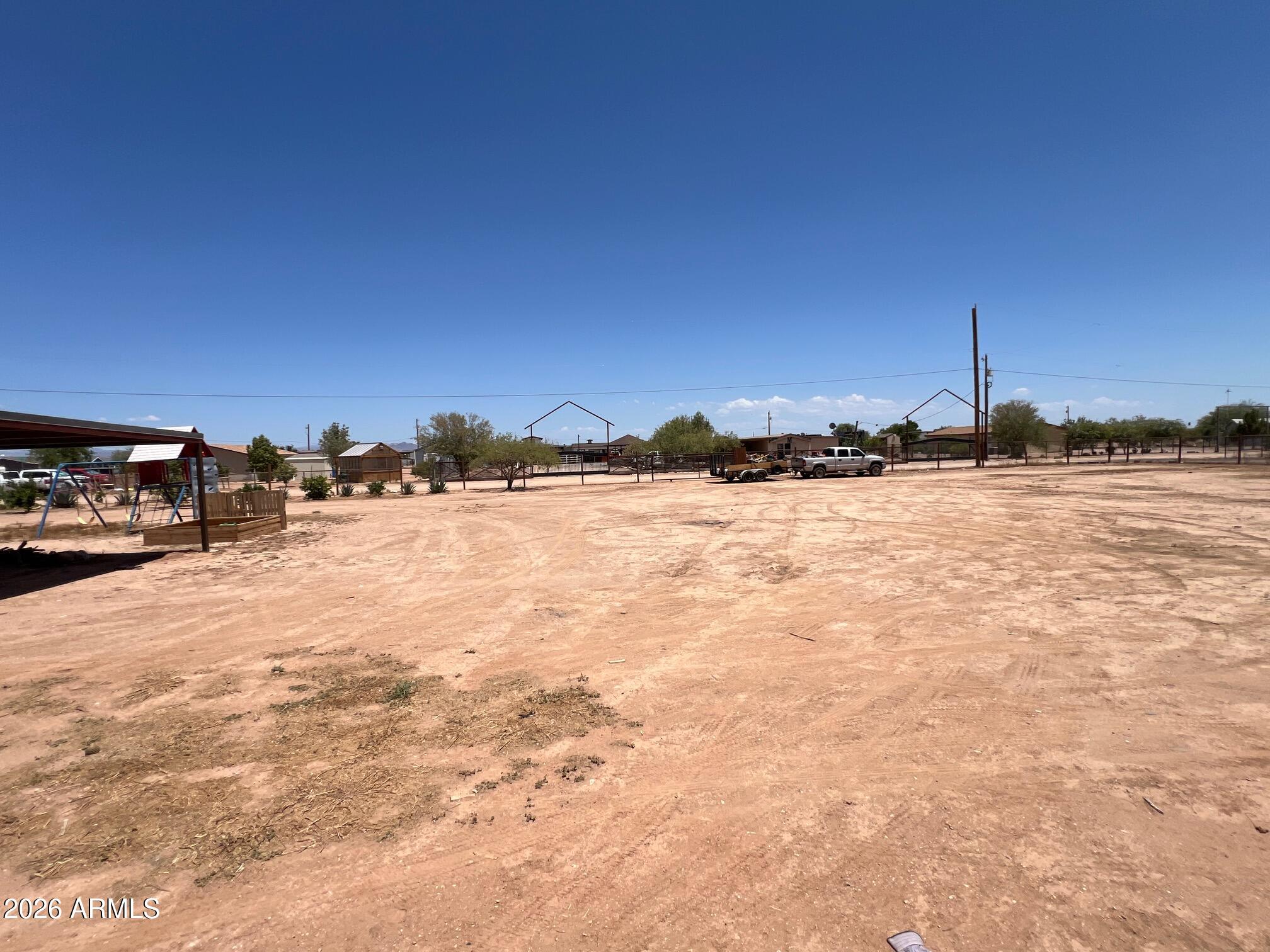 A PORTION OF LOT E IN BOOK 3 OF SURVEYS PAGE 207 F - Residential