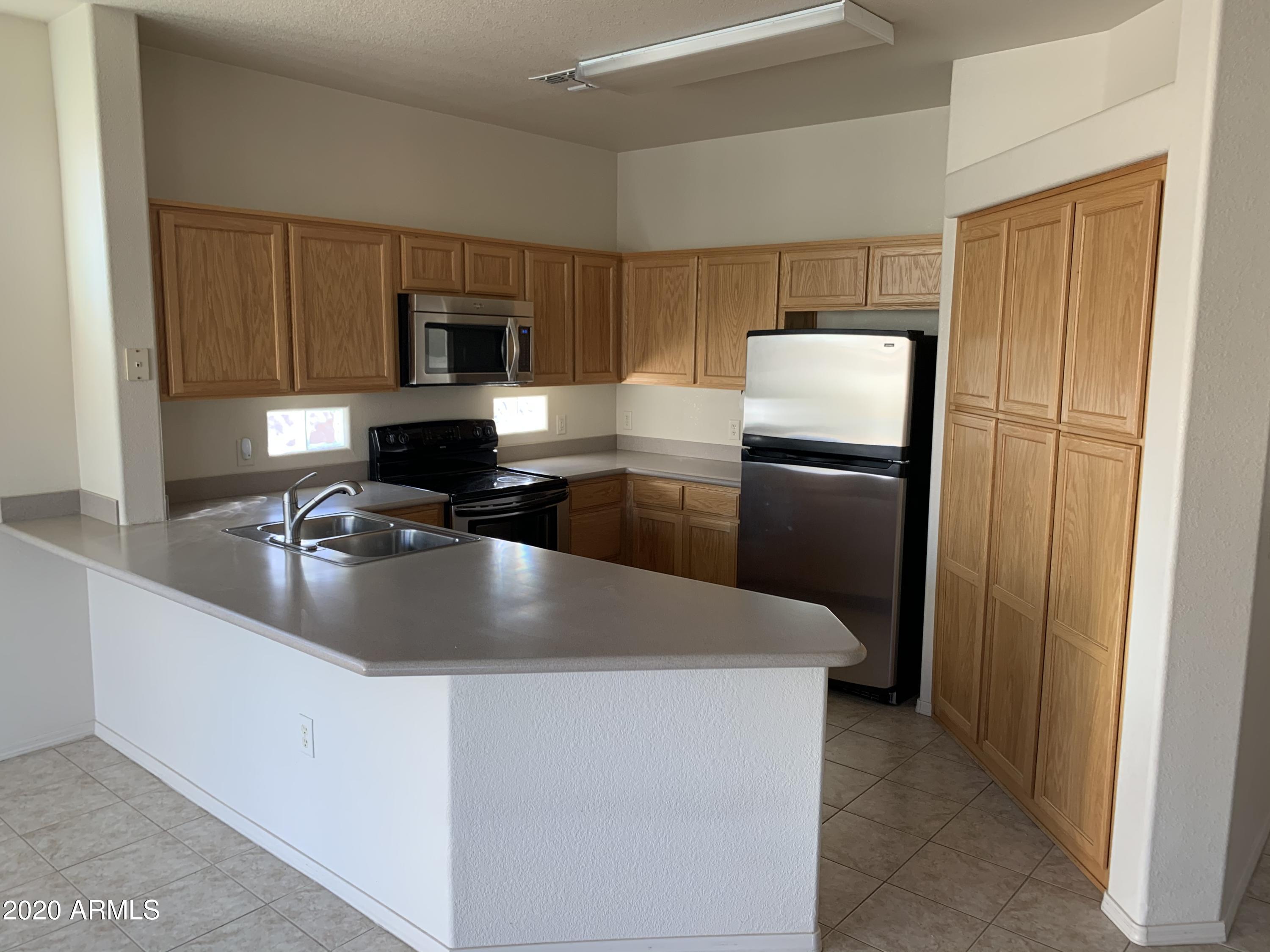 WINTERHAVEN COUNTRY CLUB ESTATES PHASE 2E - Residential Lease