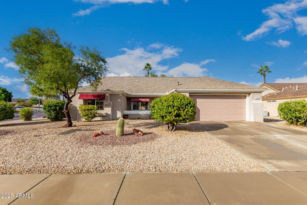 Photo of 15024 W Yosemite Drive, Sun City West, AZ 85375 (MLS # 6949845)