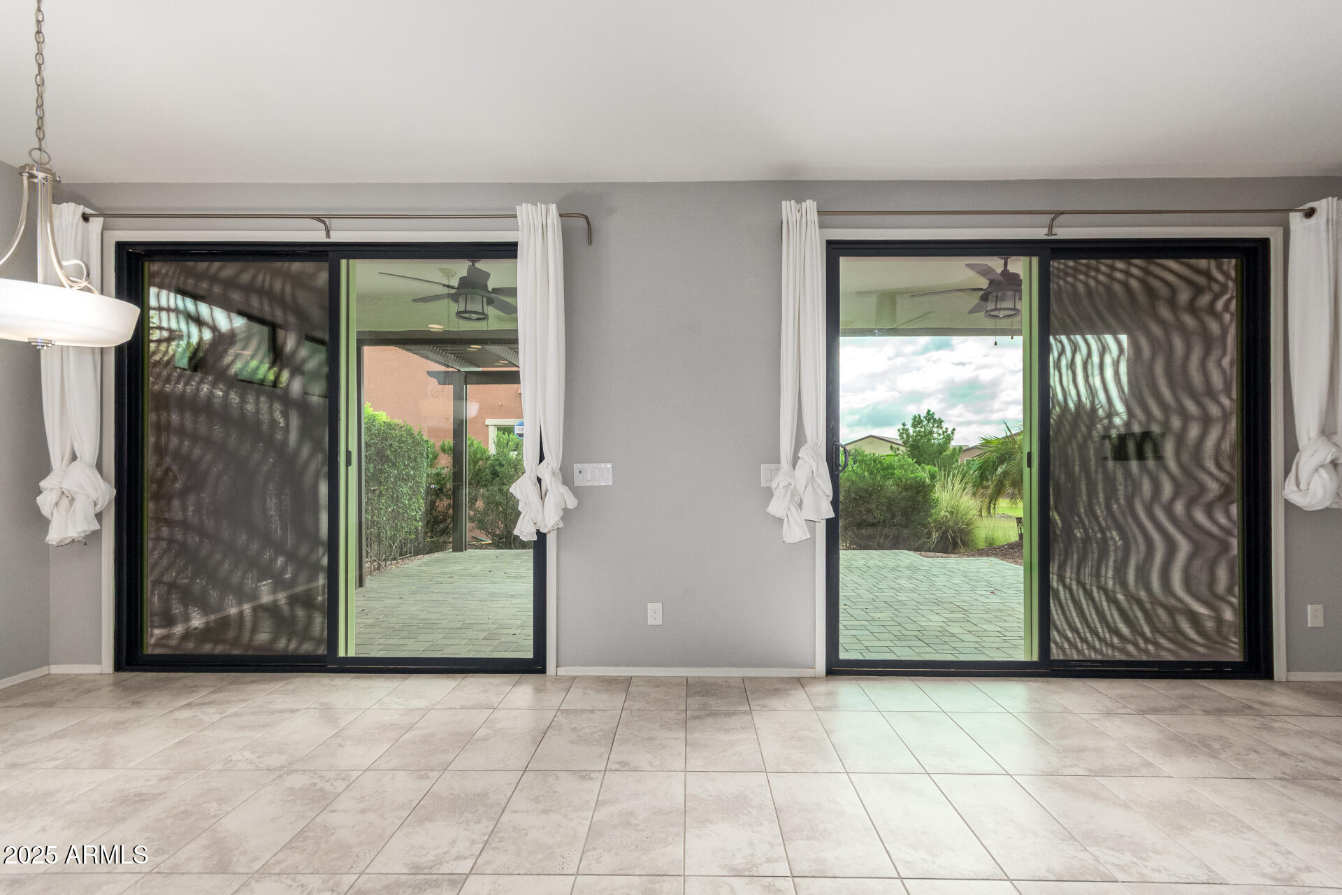 41609 W SUMMER WIND Way