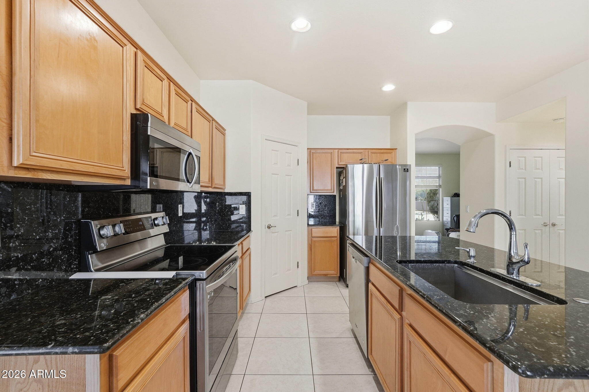 7304 E NORTHRIDGE Circle