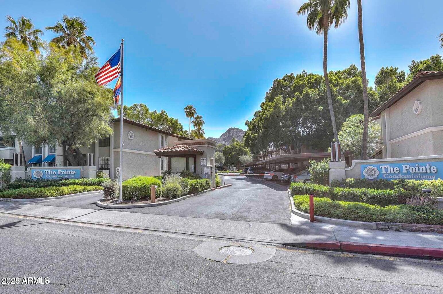 7557 N DREAMY DRAW Drive 240