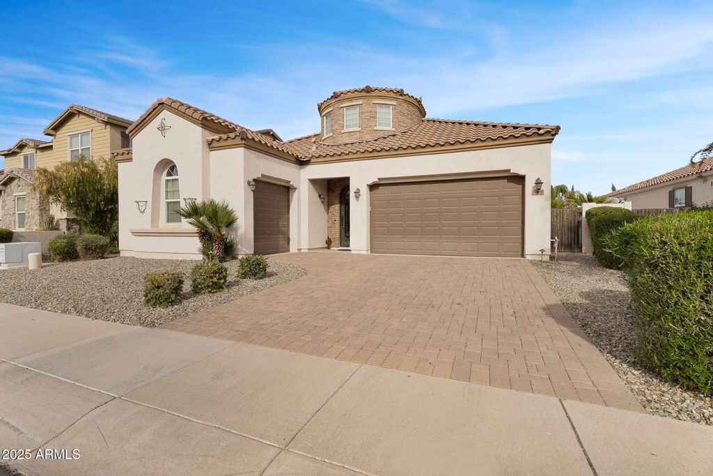 Photo of 4306 E Yellowstone Place, Chandler, AZ 85249 (MLS # 6961860)