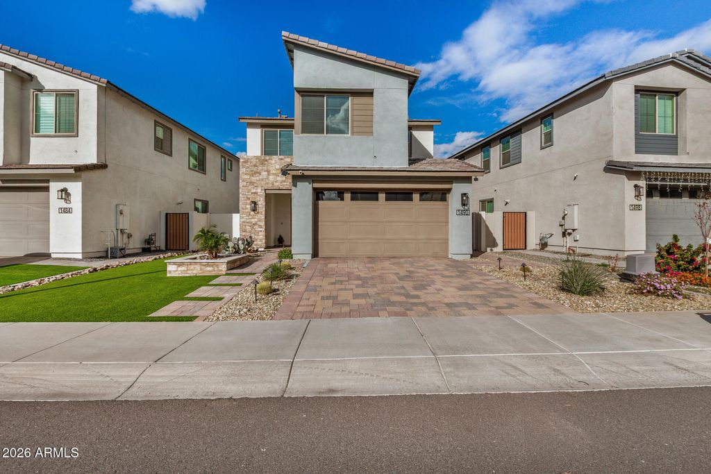 Photo of 1490 E Blue Spruce Lane, Gilbert, AZ 85298 (MLS # 6964425)
