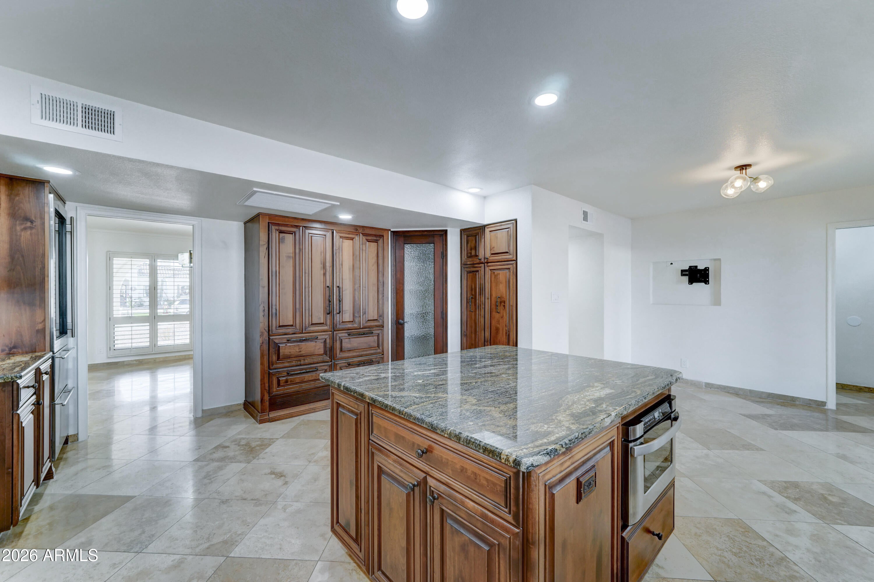 Paradise Valley, Arizona, 85253, United States, 4 Bedrooms Bedrooms, ,3 BathroomsBathrooms,Residential,Active,2025979