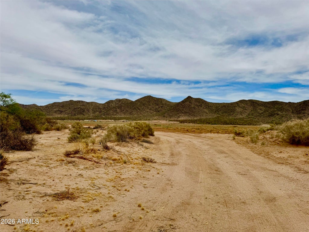 Photo of Tbd Peart Rd 1.25 Acres #-, Eloy, AZ 85131 (MLS # 7036068)