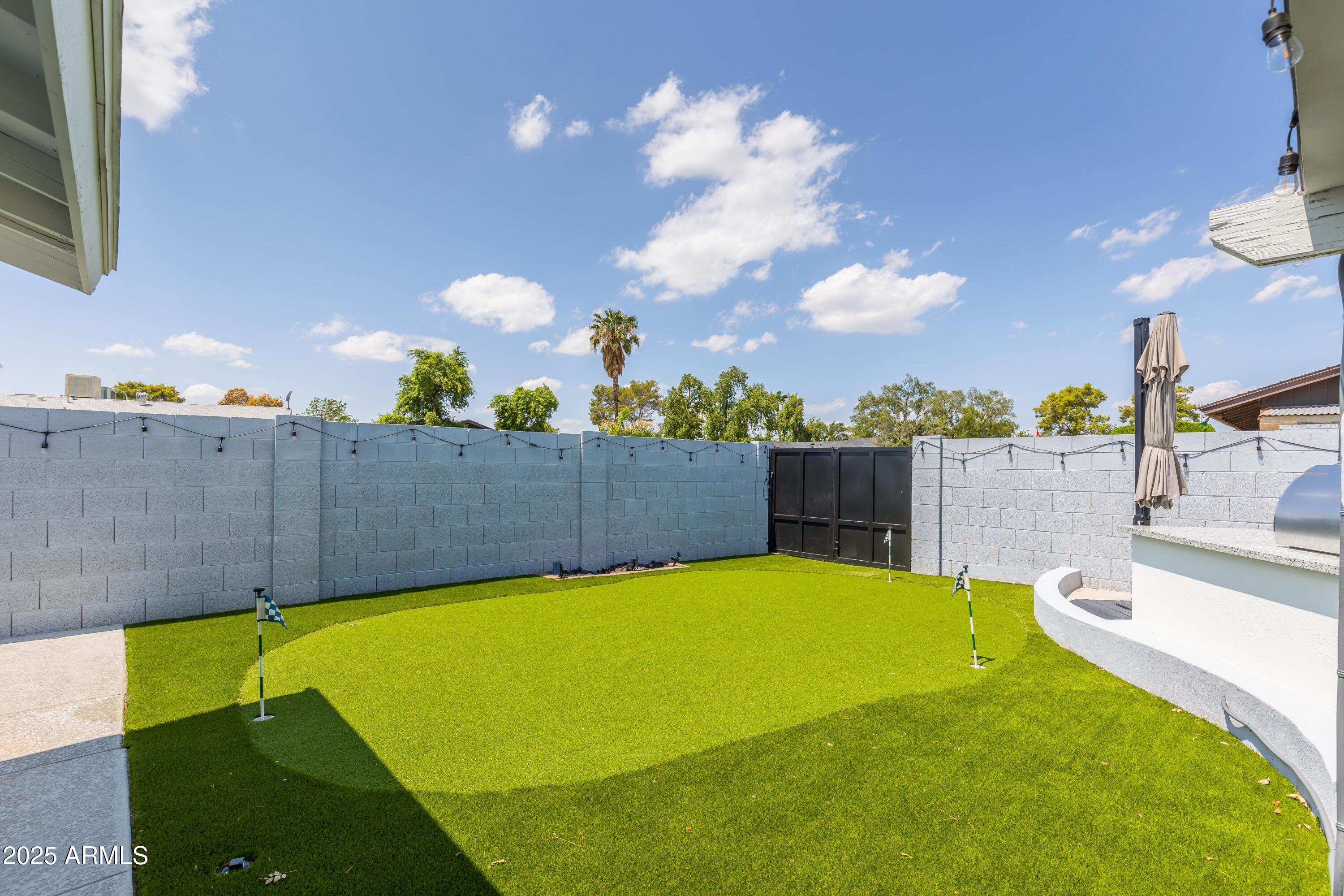 8702 E CLARENDON Avenue