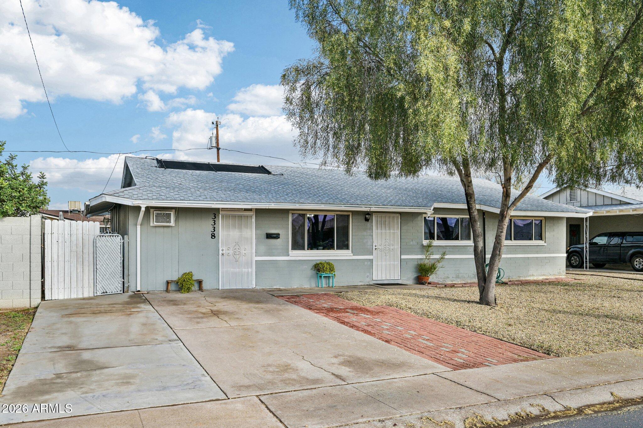 3338 W CORRINE Drive