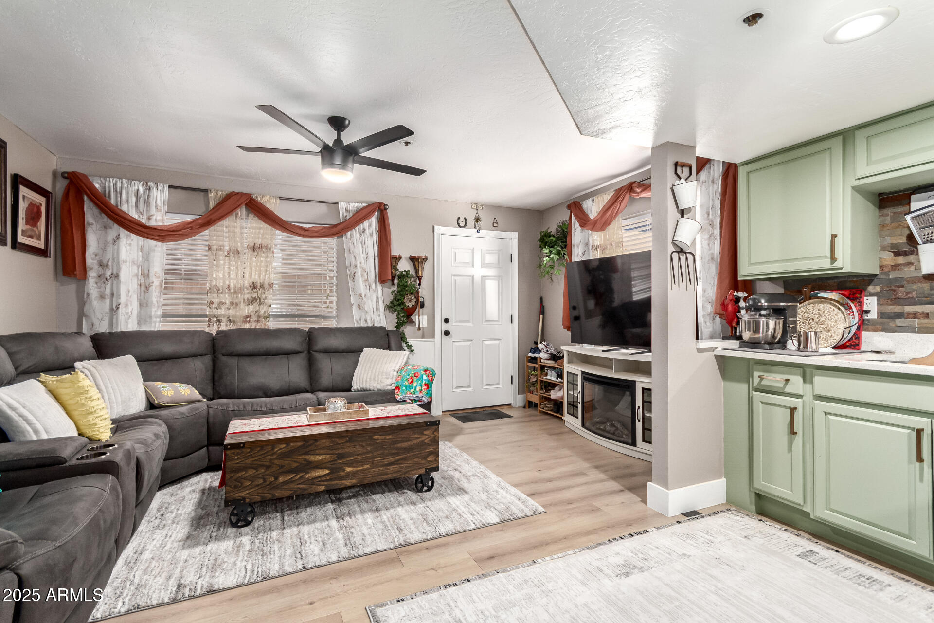 SPRINGS CONDOMINIUM - Residential