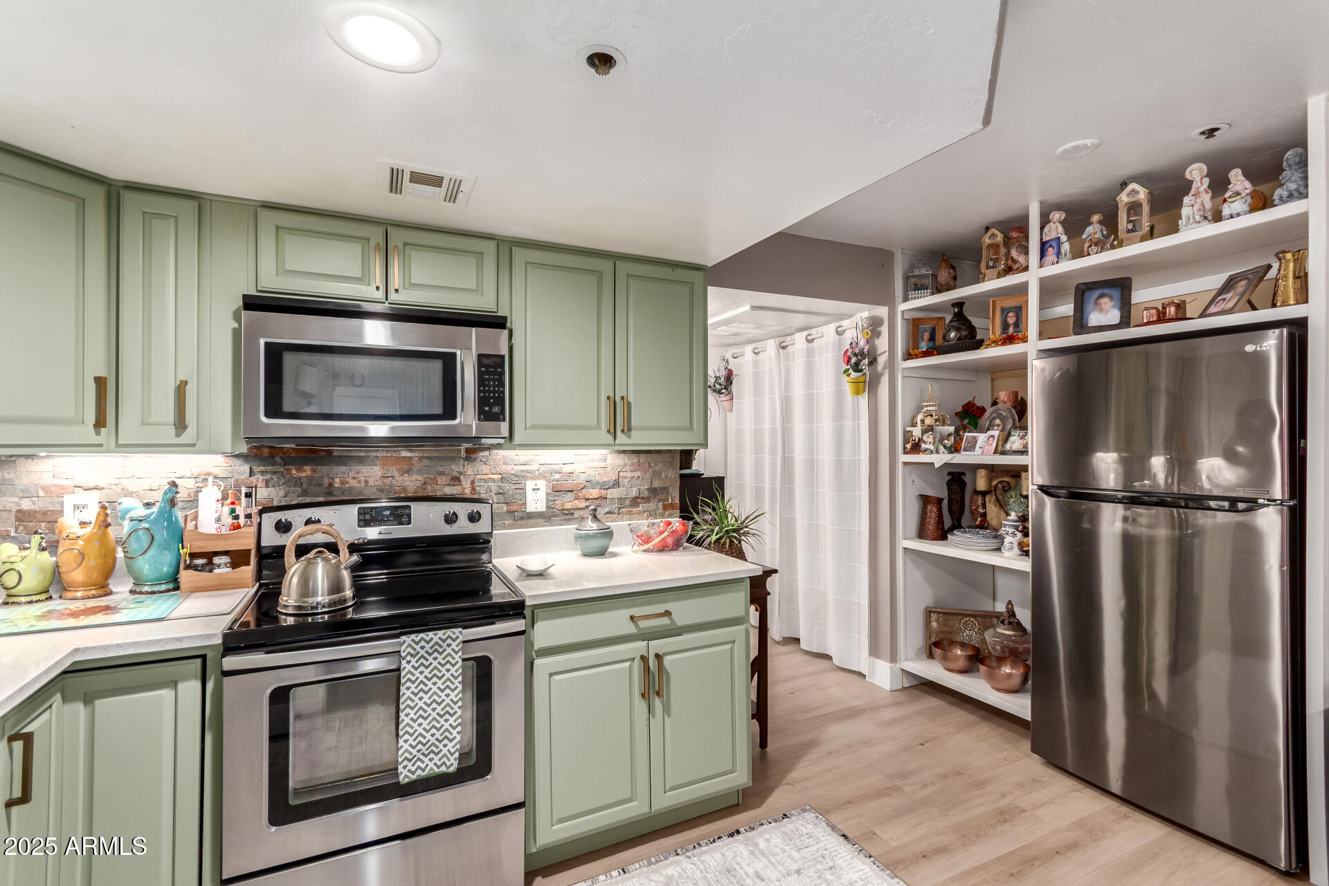 SPRINGS CONDOMINIUM - Residential