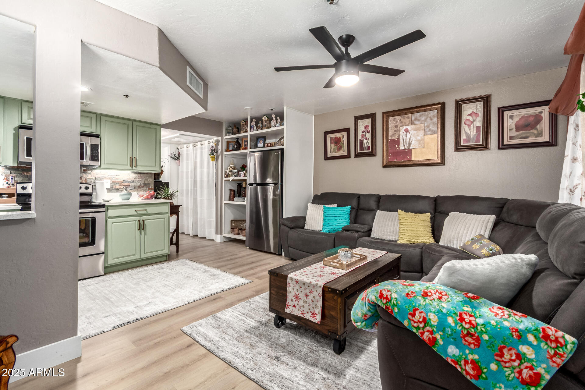 SPRINGS CONDOMINIUM - Residential