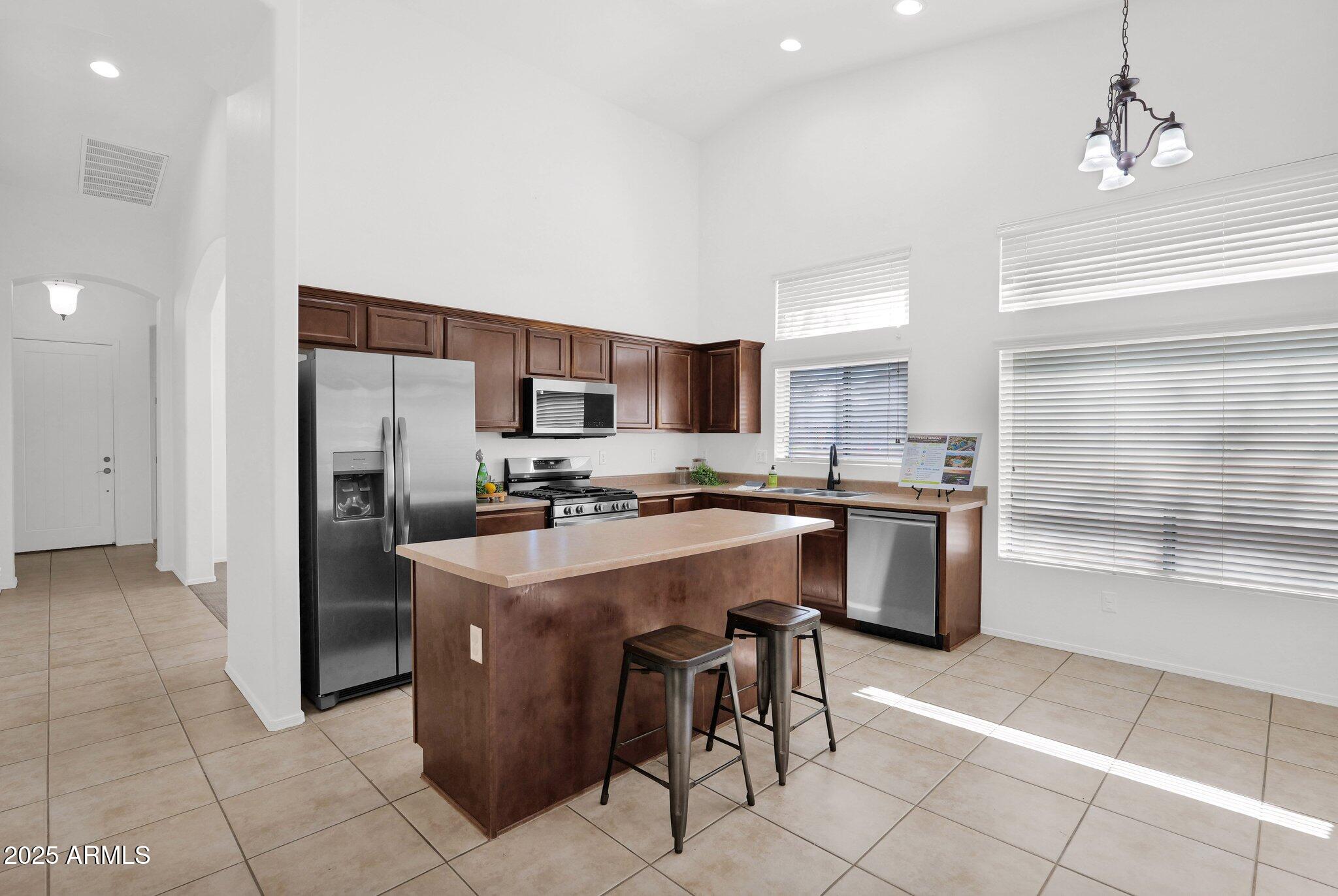 7261 E NORLAND Street