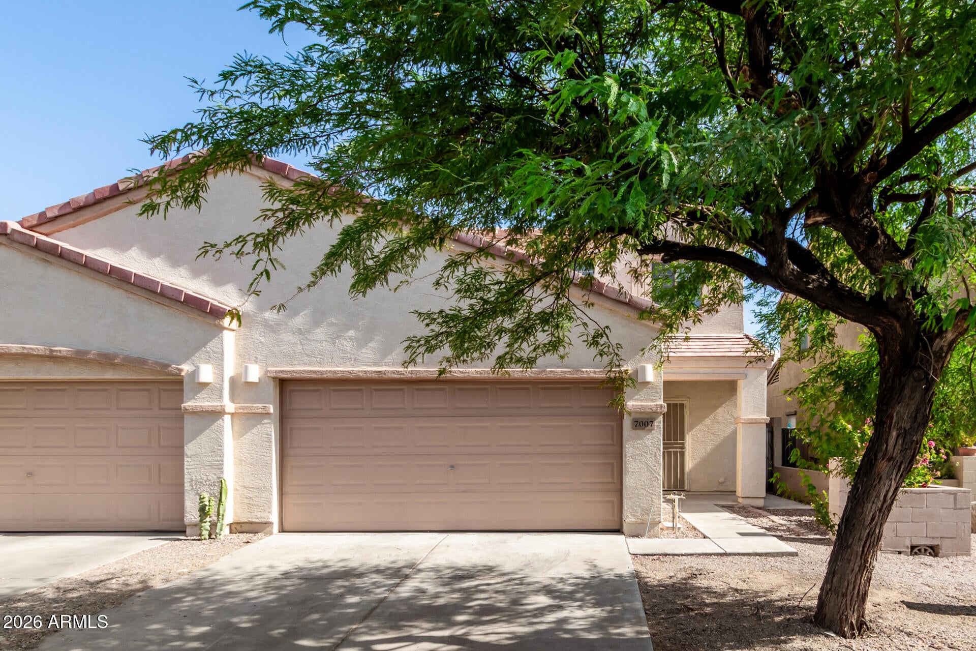 7007 W MERCER Lane