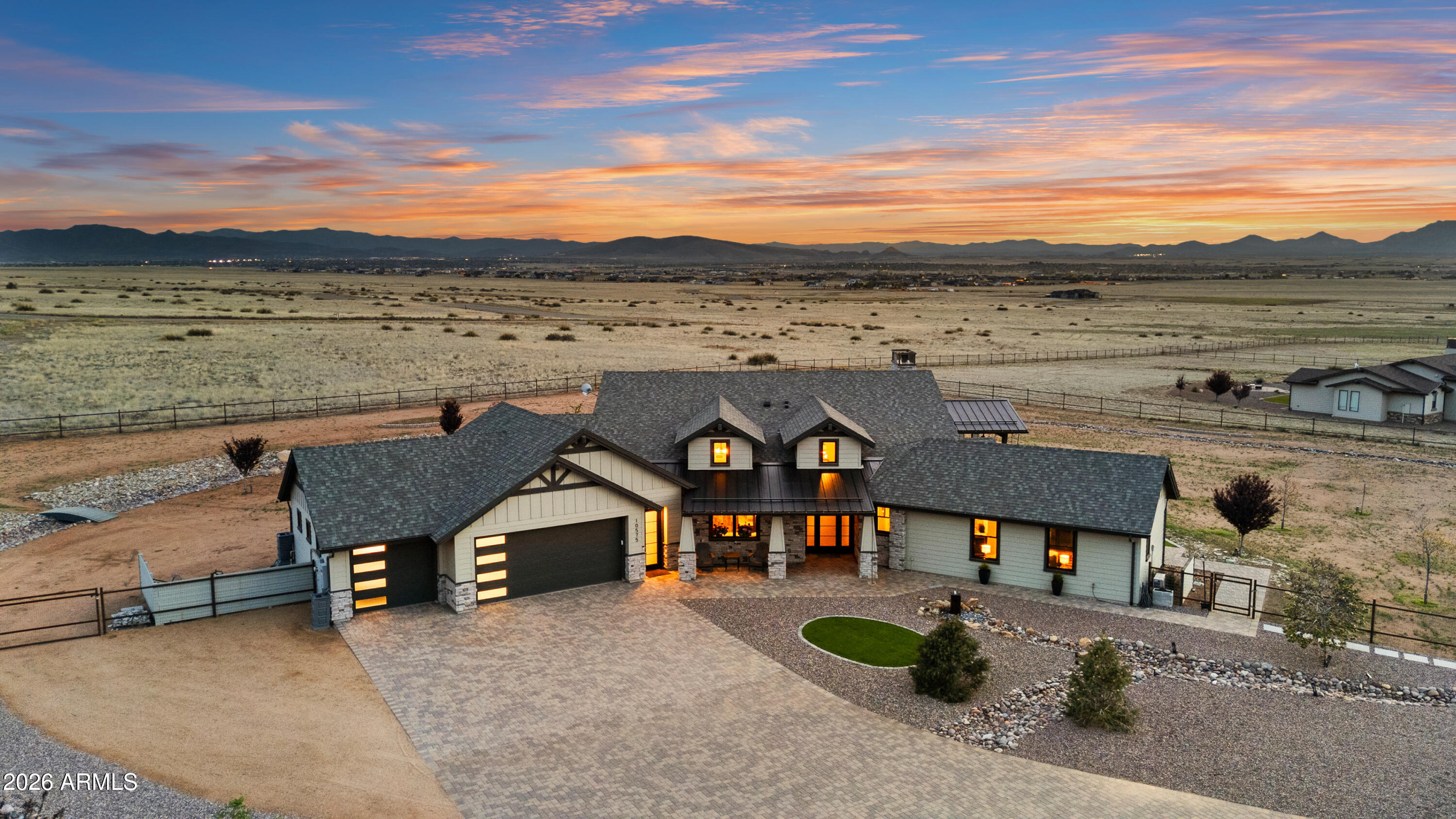 10575 E Desert Winds Way