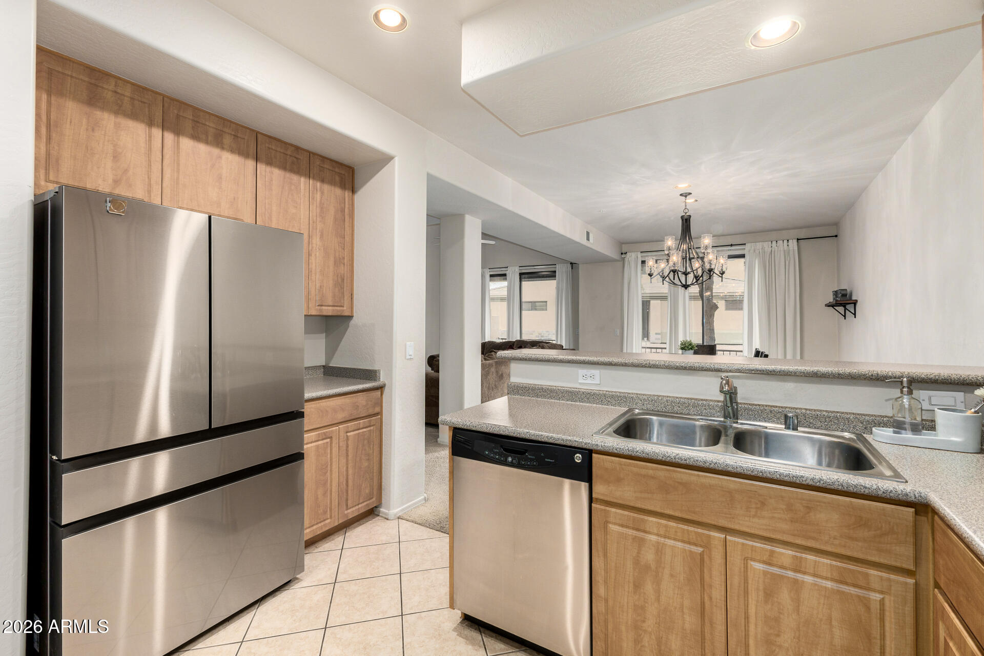 705 W QUEEN CREEK Road 1004