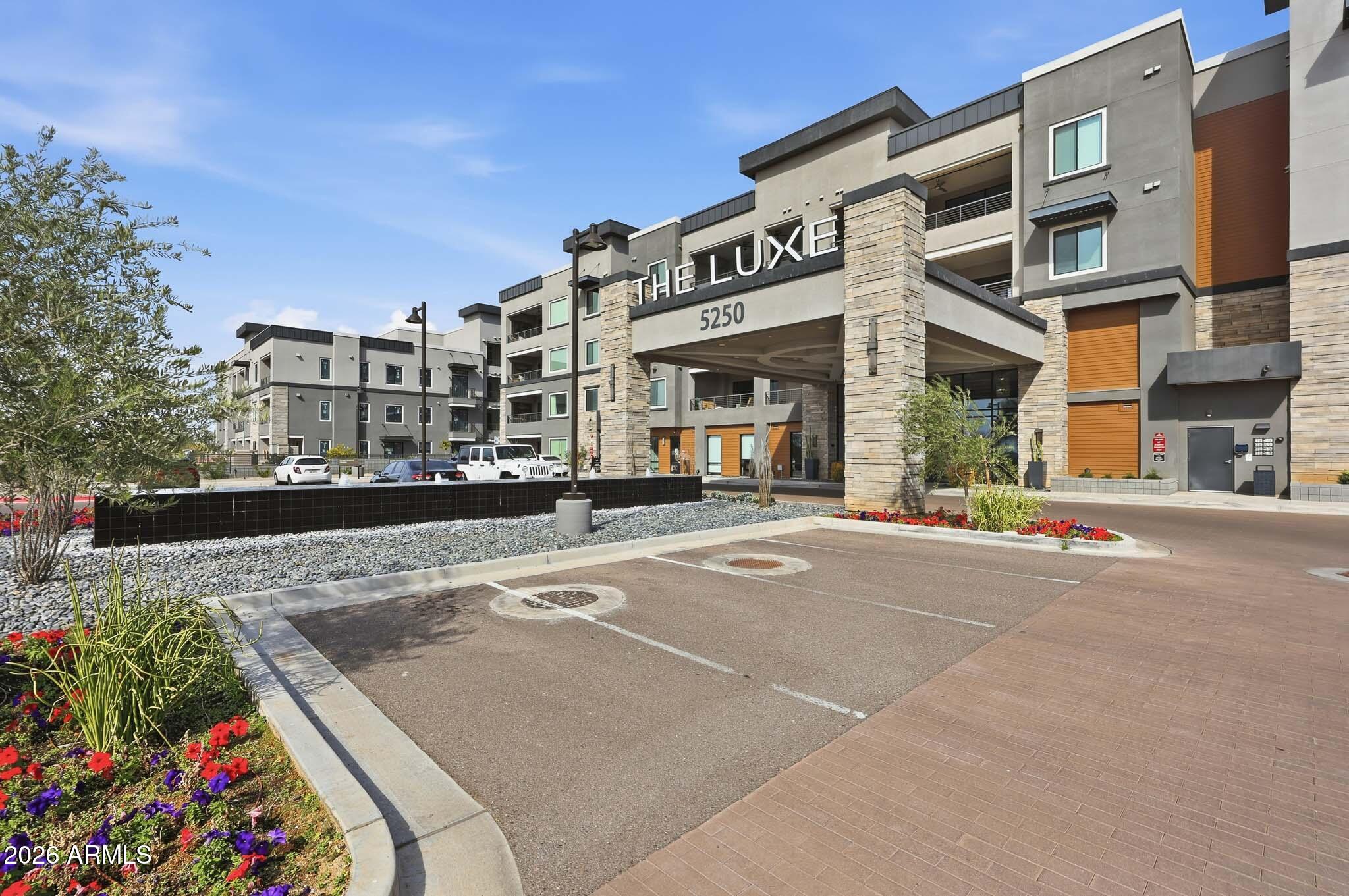 5250 E DEER VALLEY Drive 258