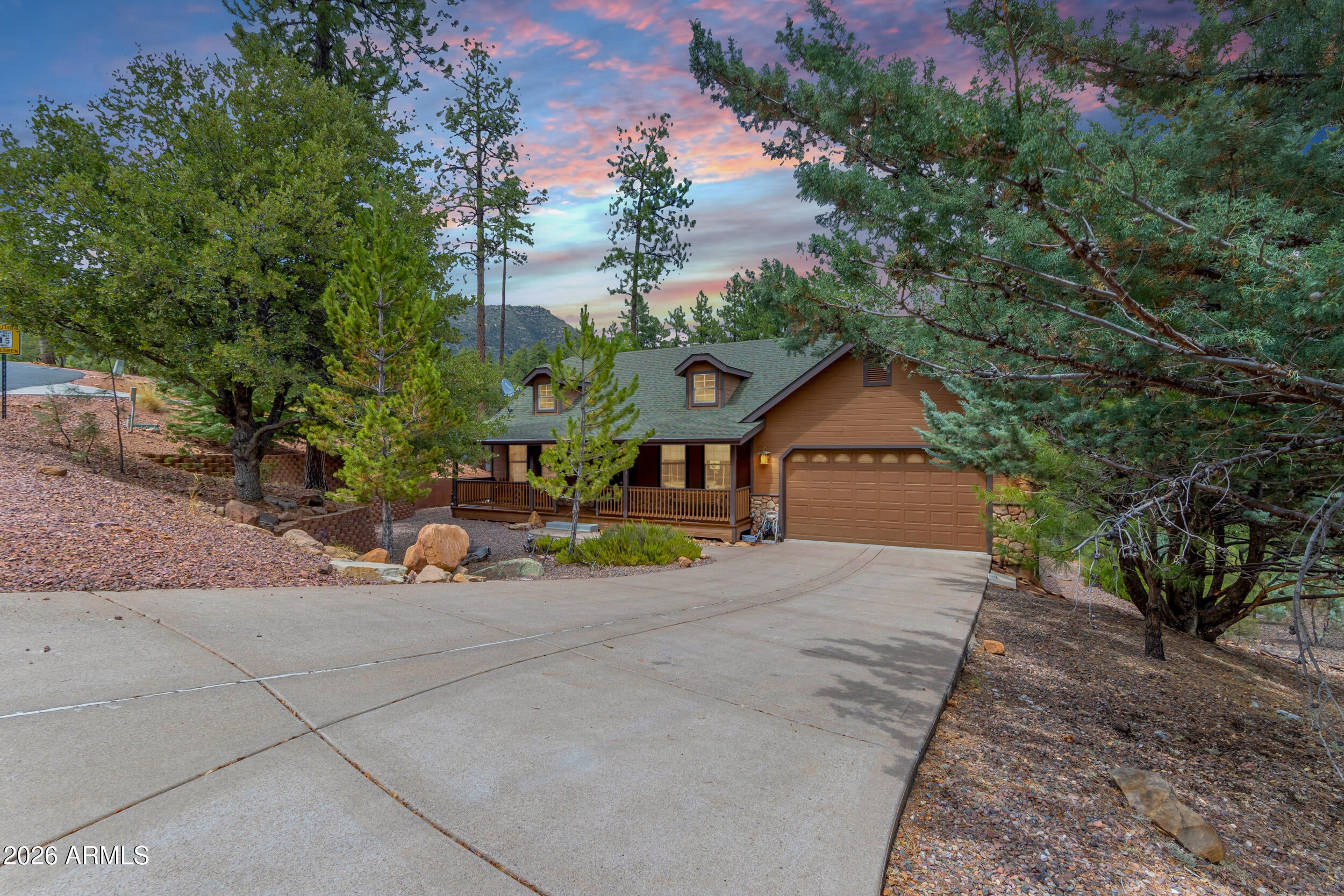 4275 N STRAWBERRY Hollow
