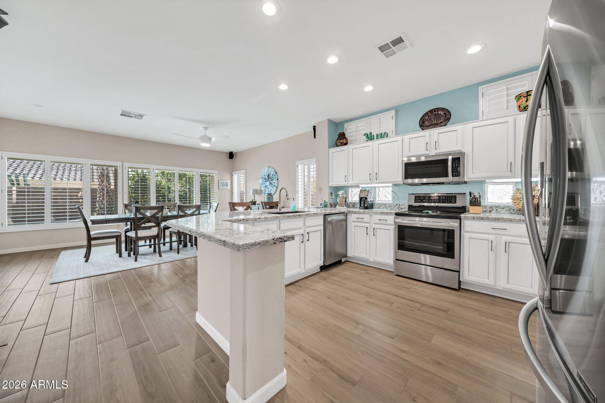 14141 W ROBERTSON Drive