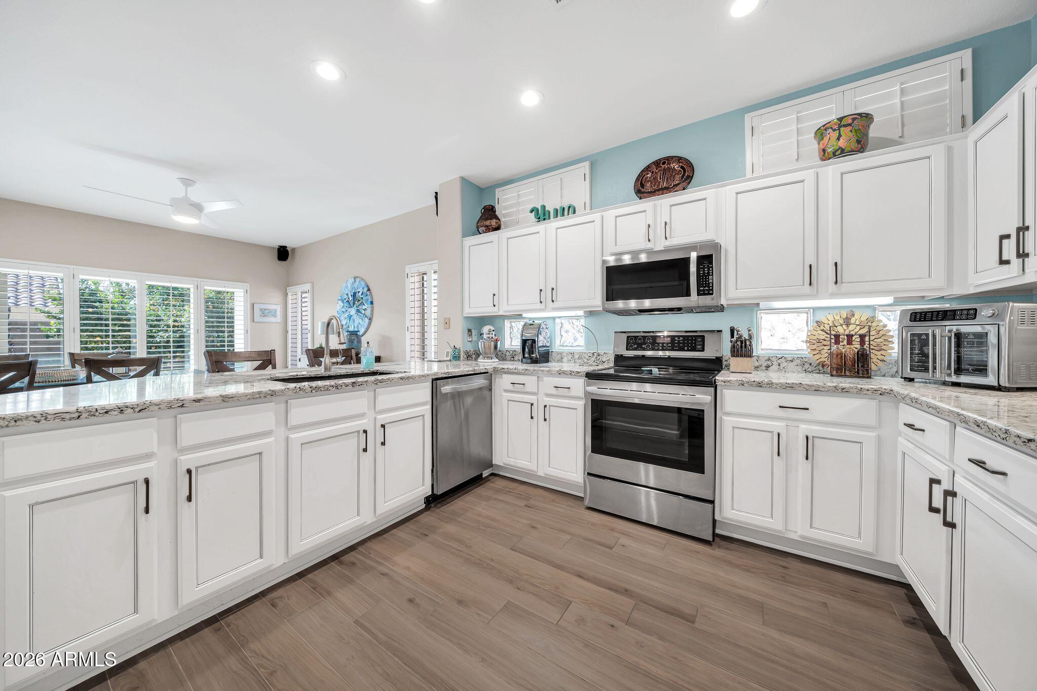 14141 W ROBERTSON Drive