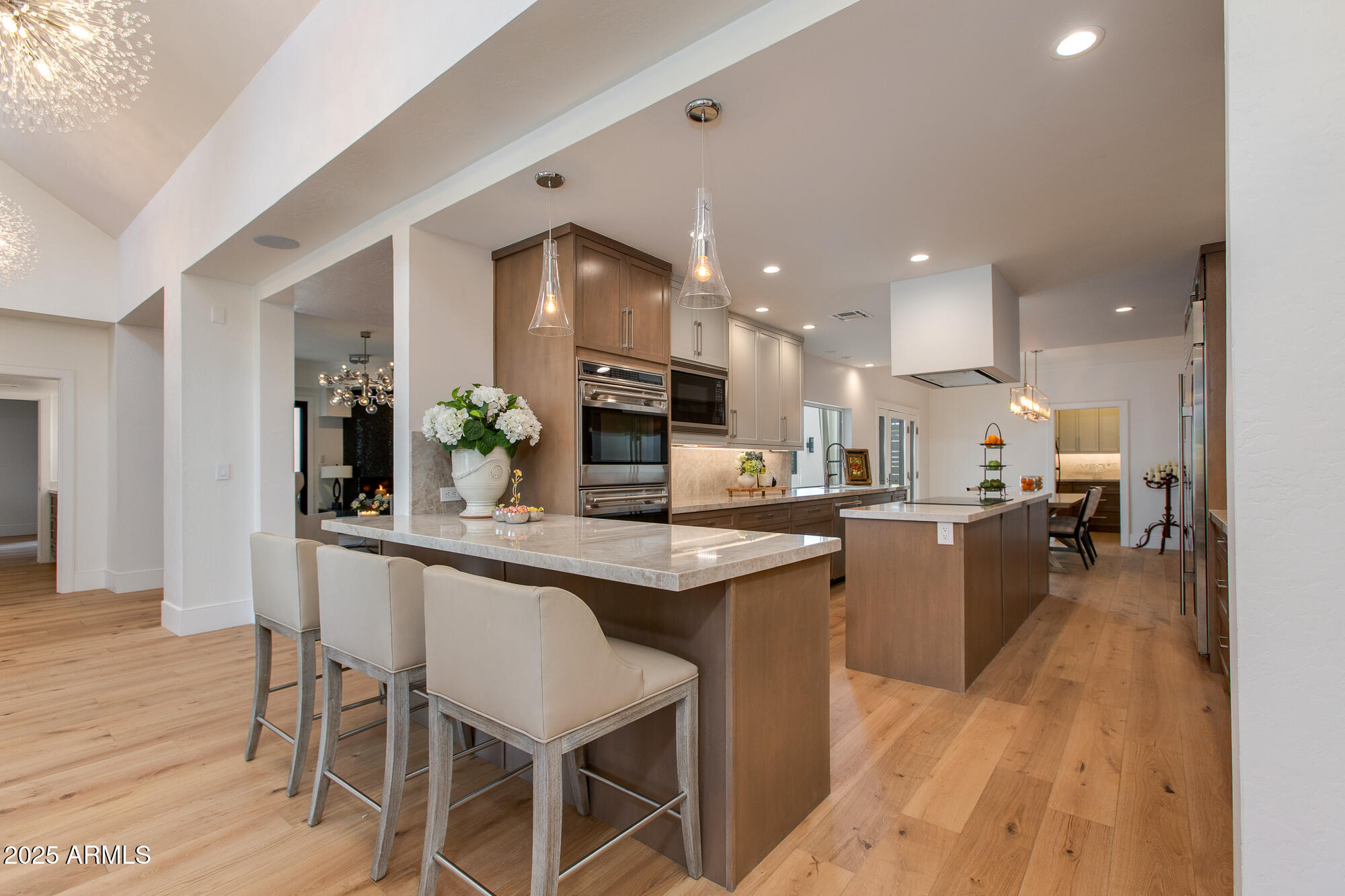 2737 E ARIZONA BILTMORE Circle 8