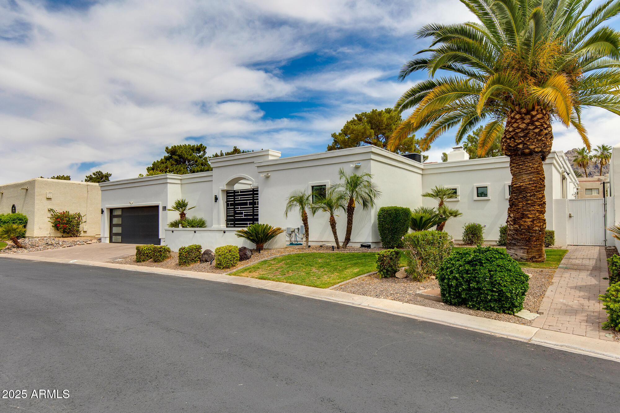 2737 E ARIZONA BILTMORE Circle 8