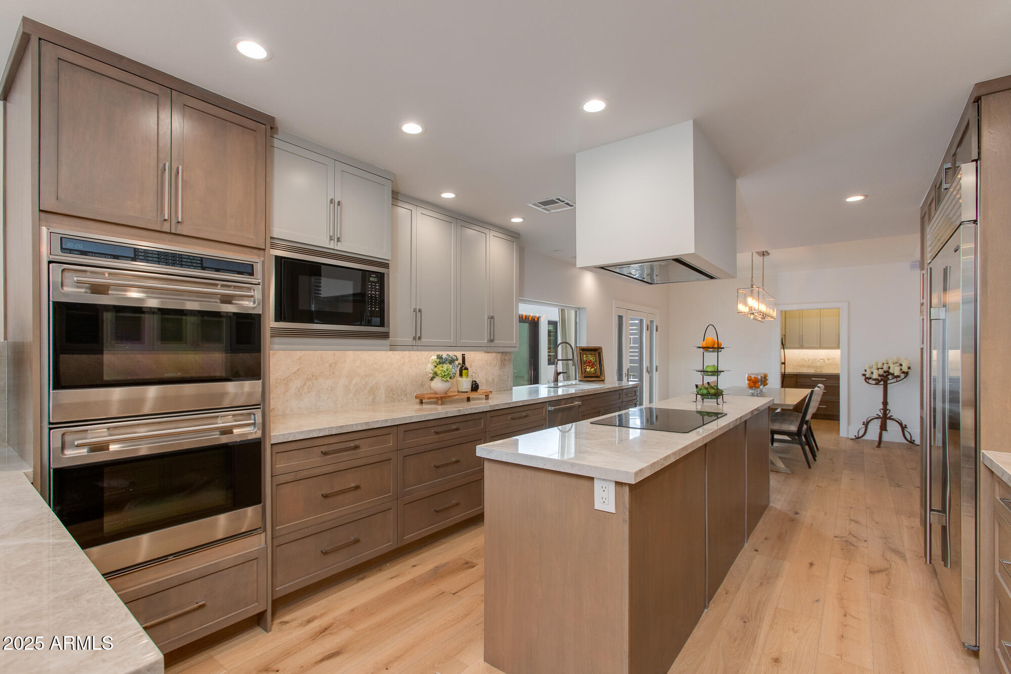 2737 E ARIZONA BILTMORE Circle 8