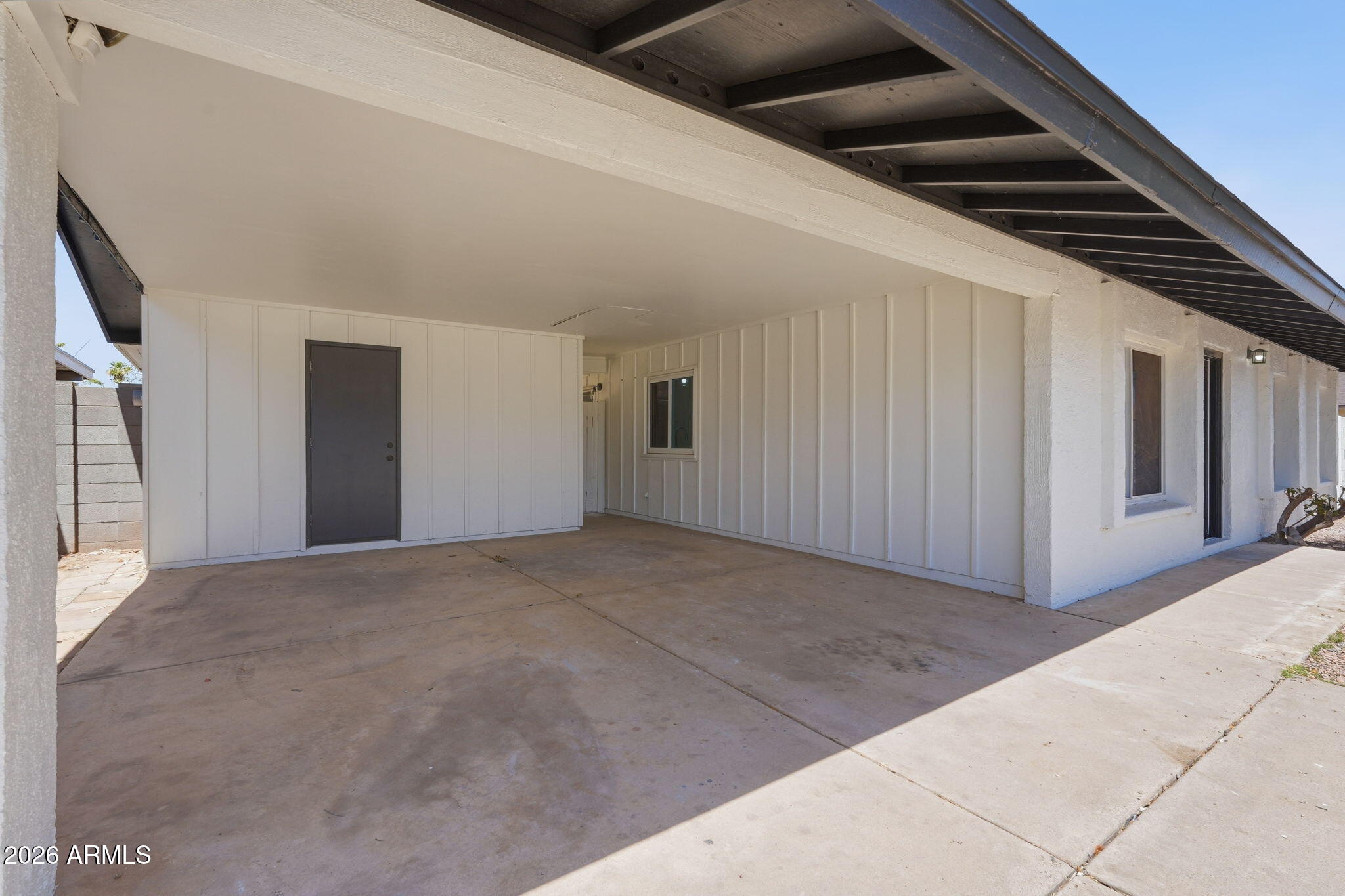 738 N SANTA ANNA --