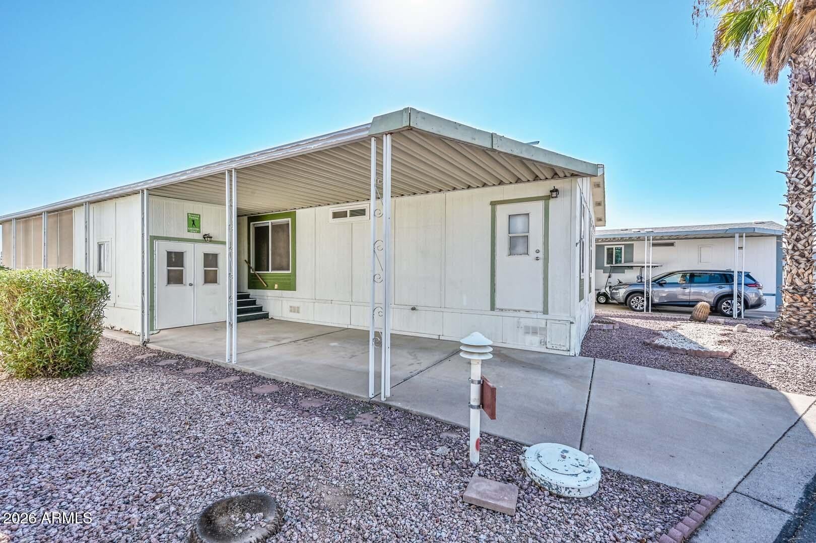 17200 W BELL Road 1562