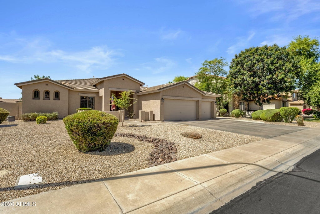 Photo of 2349 E Kaibab Place, Chandler, AZ 85249 (MLS # 7033991)