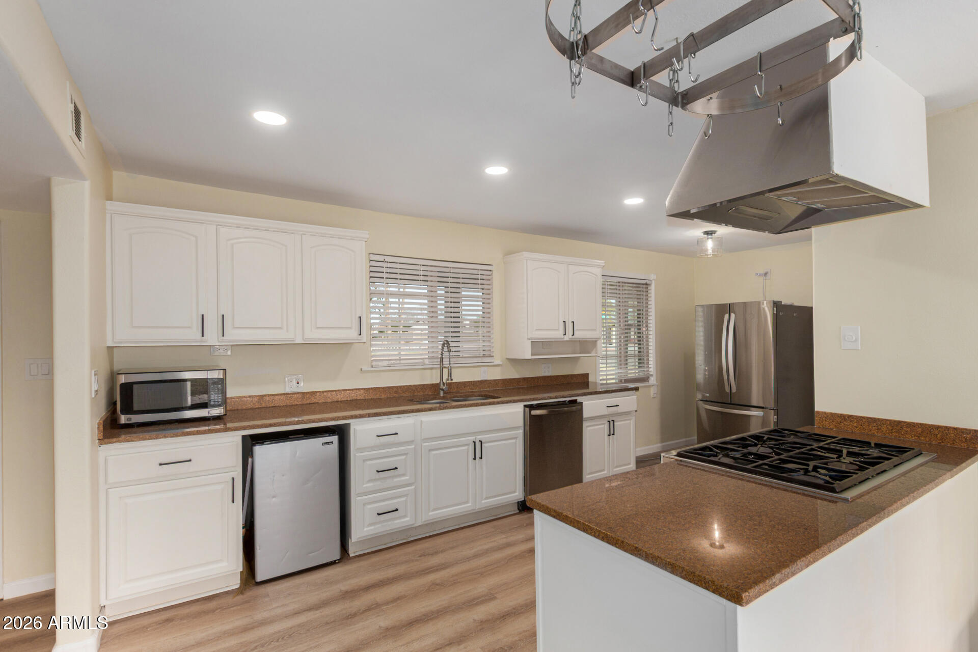 5733 W ROYAL PALM Road