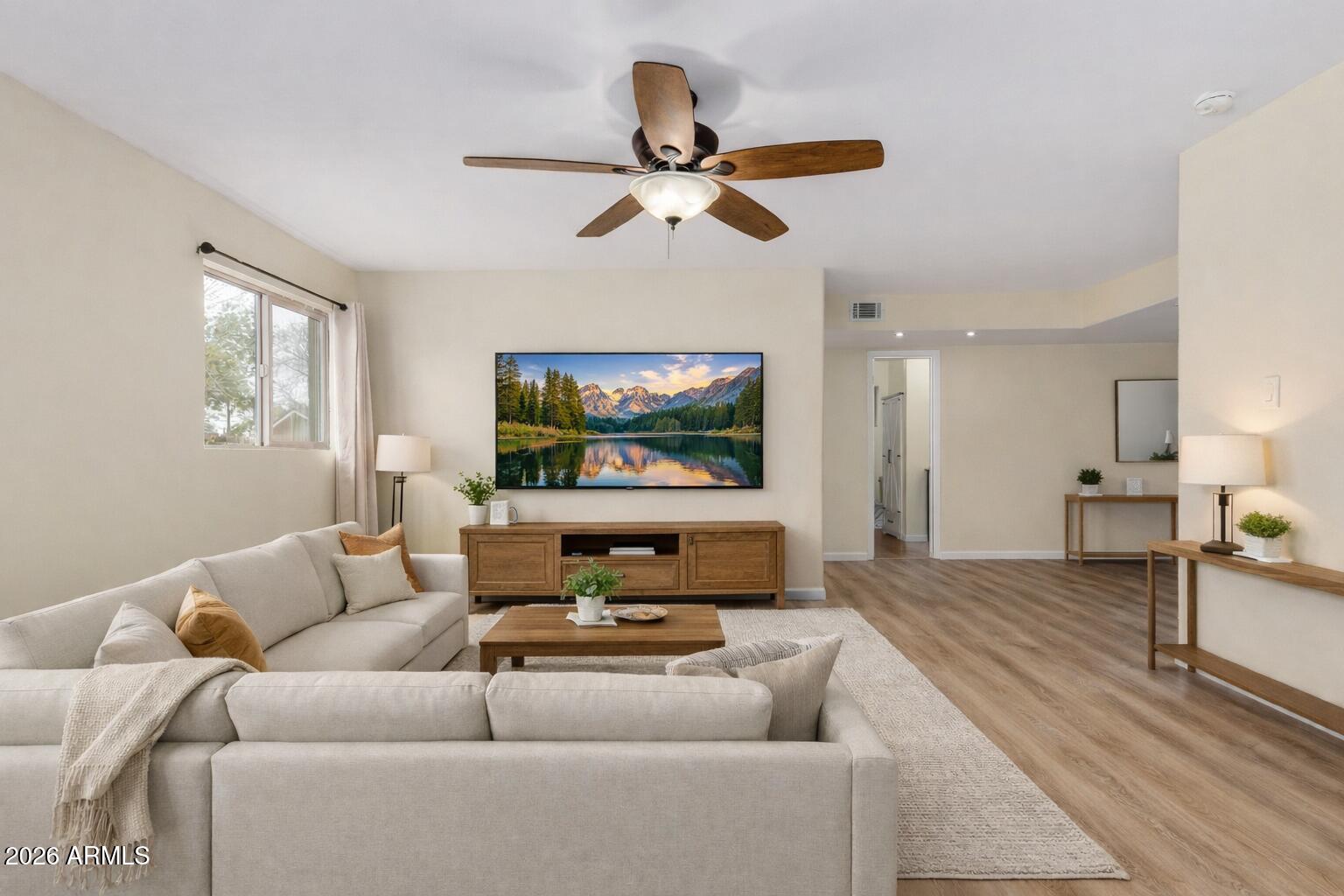 5733 W ROYAL PALM Road