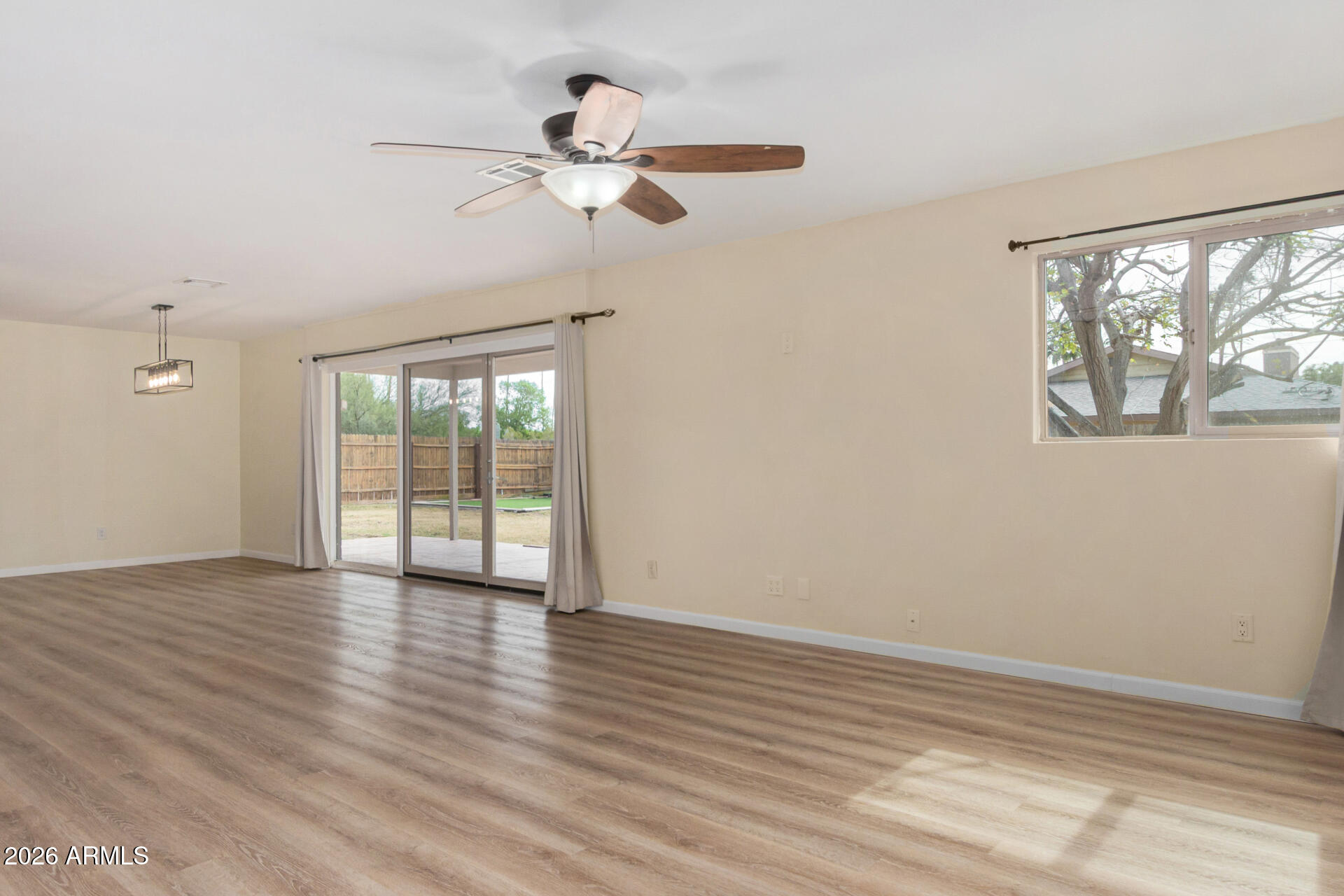 5733 W ROYAL PALM Road